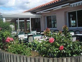 Hotel Le Pairoux Volvic Eksteriør bilde