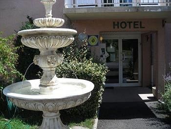 Hotel Le Pairoux Volvic Eksteriør bilde